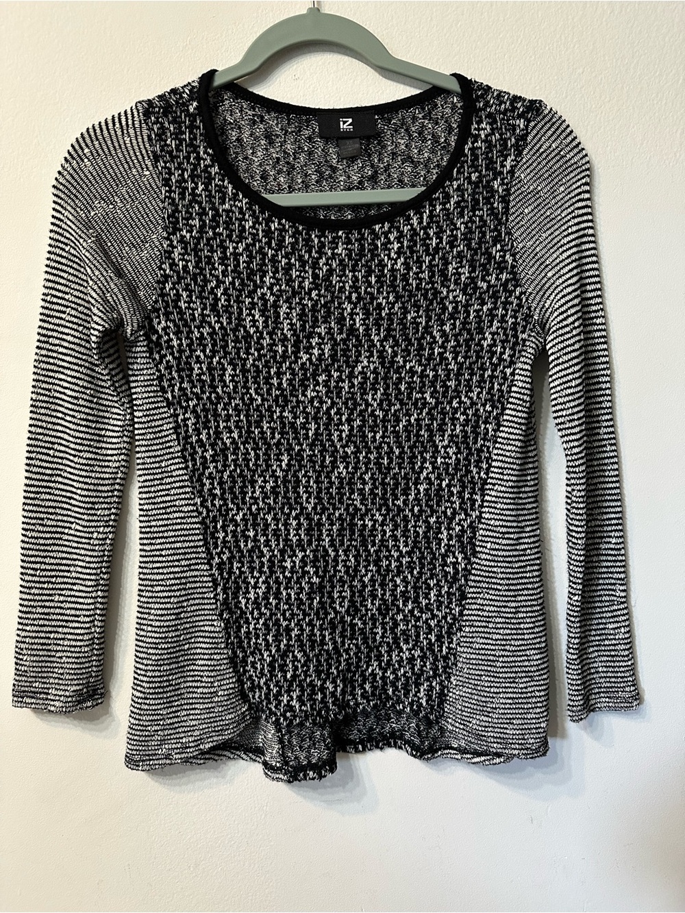 Iz byer Mixed Knit Sweater Black White Striped Popcorn Texture Pullover XS